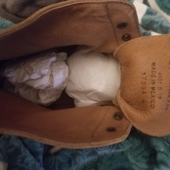 FRYE brand new in suede faded brown- no laces - Picture 5 of 8